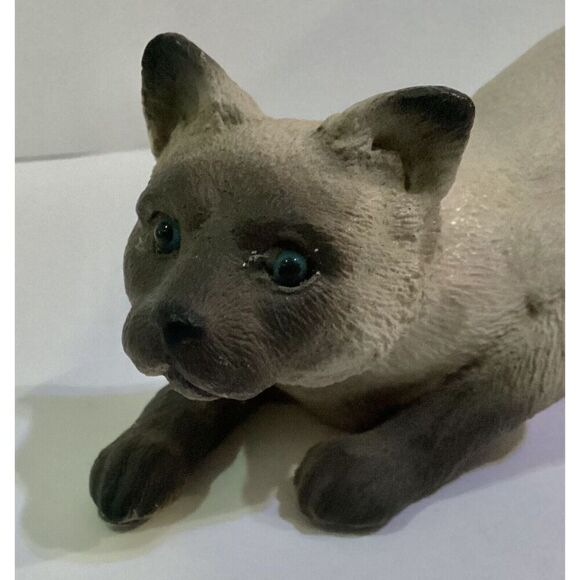 Siamese Cat Universal Statuary Crouching Blue Glass Eyes 1992 Vintage USA - Picture 6 of 6